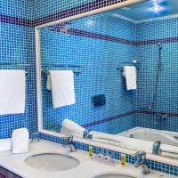 grand blue hotel eretria