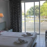 happy days hotel