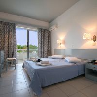happy days hotel