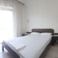 ioli apartments fourka beach