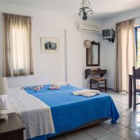 iliana apartments & hotel
