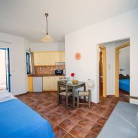 iliana apartments & hotel
