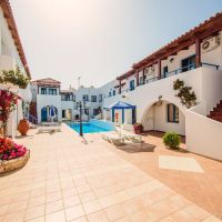iliana apartments & hotel