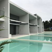 lagomandra beach & suites