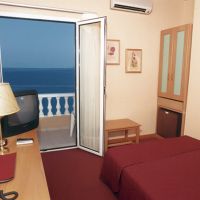 mantas seaside boutique hotel