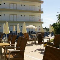 nicolas villas hotel