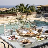 nefeli villas & suites