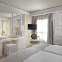 njv athens plaza