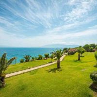 pavlina beach hotel