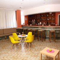 triton garden hotel
