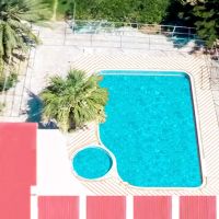 triton garden hotel