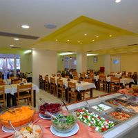 triton garden hotel