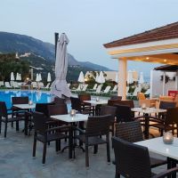 yannis hotel