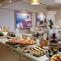yannis hotel