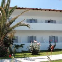 white suites resort