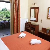 zeus hotel