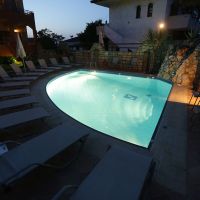 zeus hotel