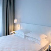 white suites resort