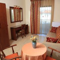 zeus hotel