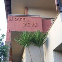 zeus hotel