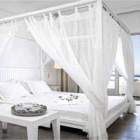 white suites resort