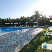 yannis hotel