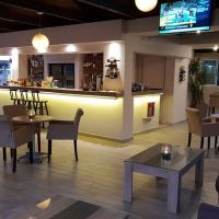yannis hotel