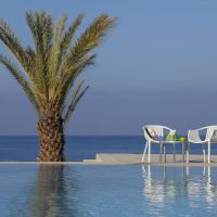 king evelthon beach hotel