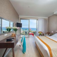 faros hotel 4 *