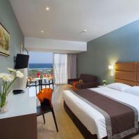 faros hotel 4 *