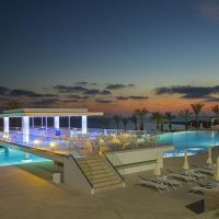king evelthon beach hotel
