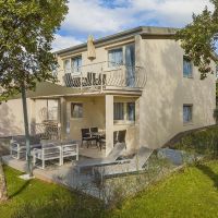 laguna bellevue apartments