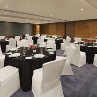 doubletree by hilton hotel and residences dubai – al barsha