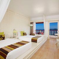 aquamarine resort & villa