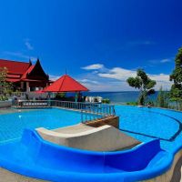 aquamarine resort & villa