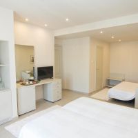 eviana beach hotel