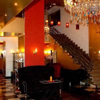 delphi art hotel