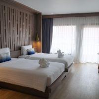 aquamarine resort & villa
