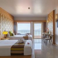 aquamarine resort & villa