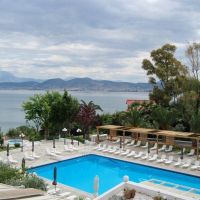 pelagos hotel