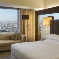 sheraton dubai mall of the emirates