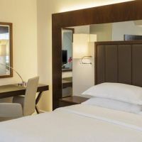 sheraton dubai mall of the emirates