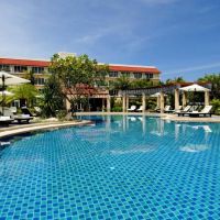 r-mar resort and spa