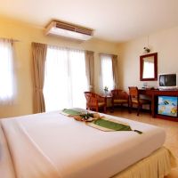 palmyra patong resort