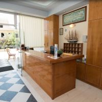 eleni palace aprt
