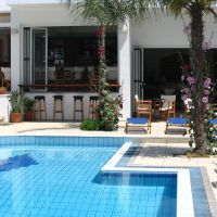 emerald hotel & apartments