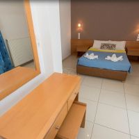 eleni palace aprt