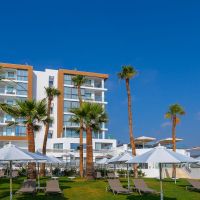 leonardo crystal cove hotel & spa