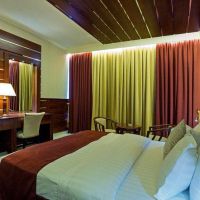 queen palace hotel