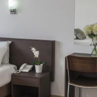 constantiana beach hotel apts